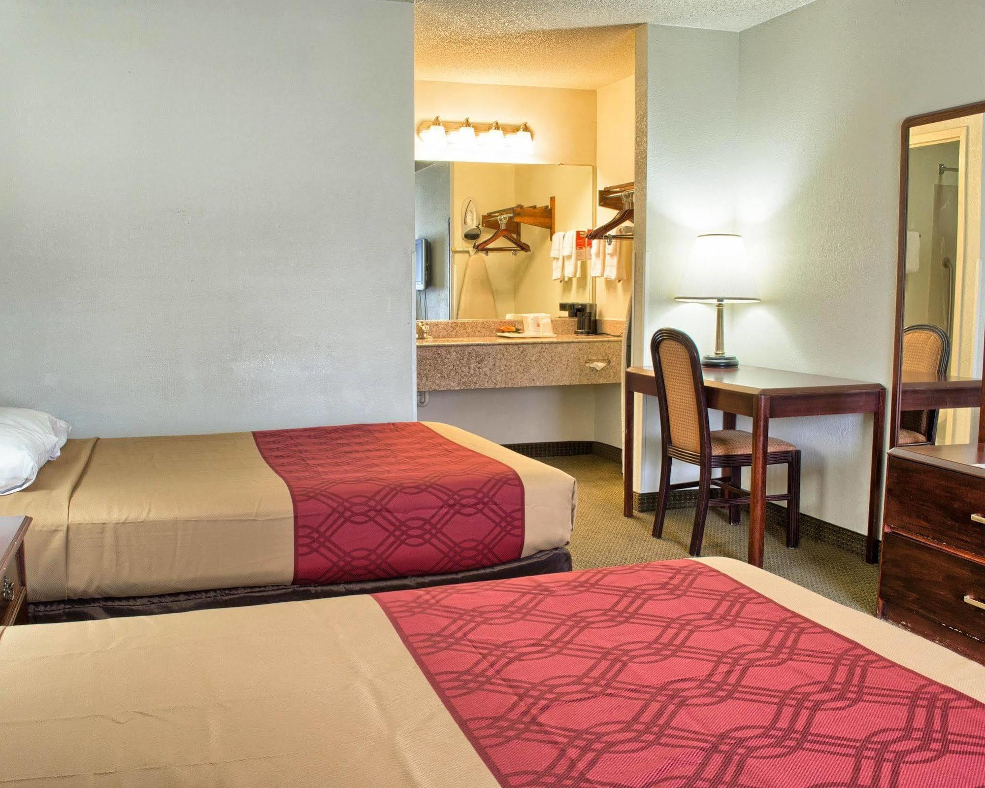 Econo Lodge Ричмонд Экстерьер фото